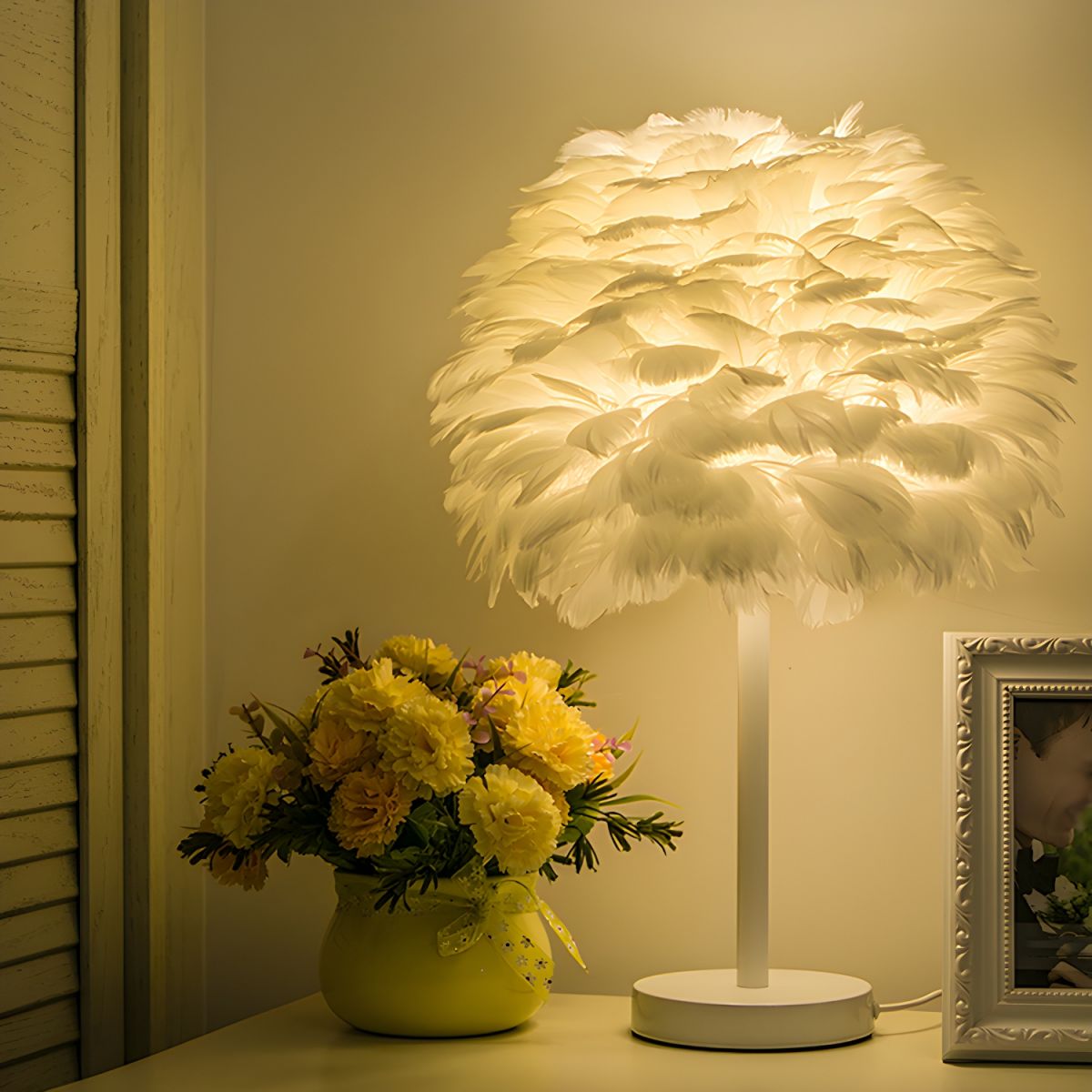 Lampa Do Sypialni Stołowa | Piórkowy Klosz