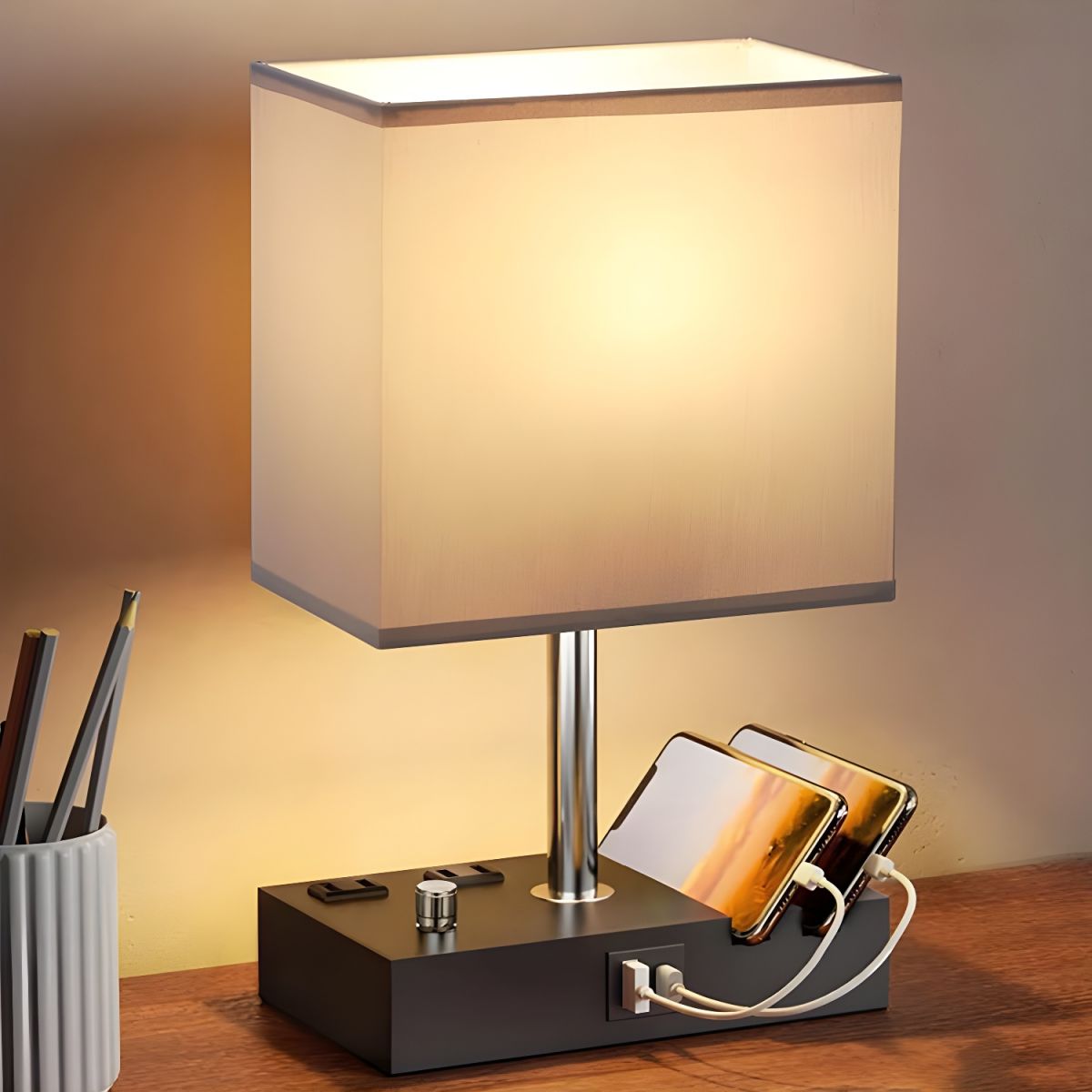 Lampa Do Sypialni Z USB I Organizerem | Sypialnia