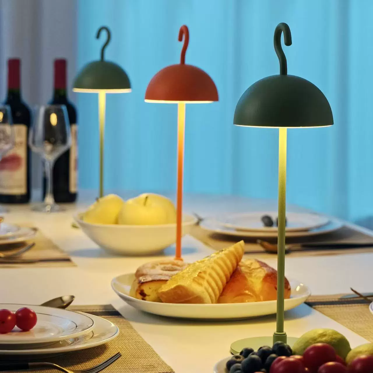 Lampa LED Stolikowa Przenośna z Haczykiem | Na Baterie