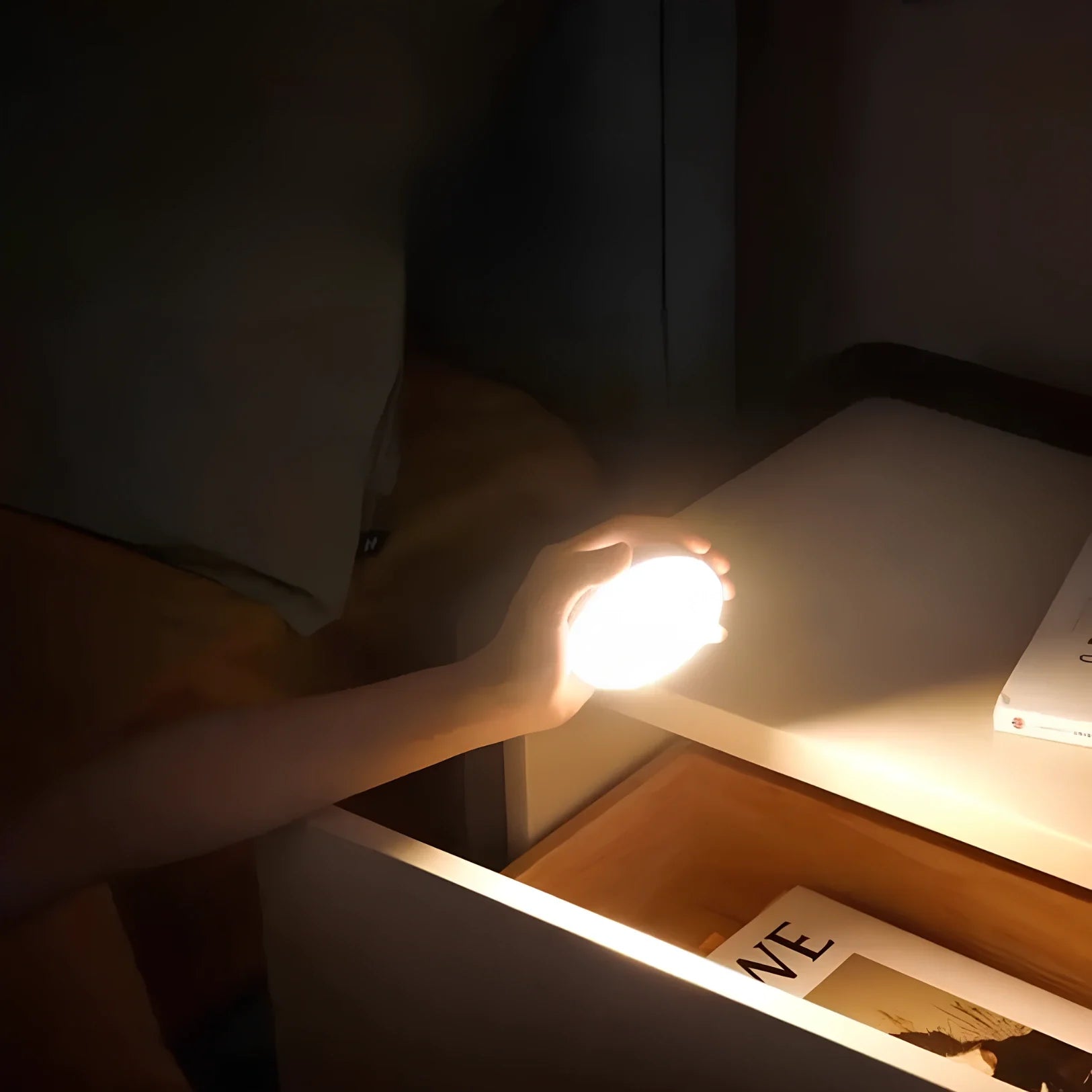 Lampa Wewnętrzna z Czujnikiem Ruchu LED | Montaż Bezprzewodowy
