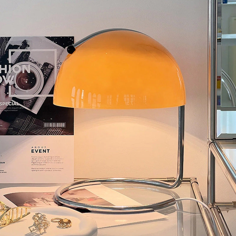 Lampa do Sypialni Szklana z Chromowaną Podstawą Stołowa | Nowoczesna