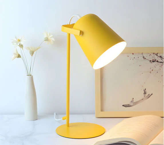 Lampka Na Biurko Z Kloszem Stożkowym Do Pracy I Nauki | Czytanie