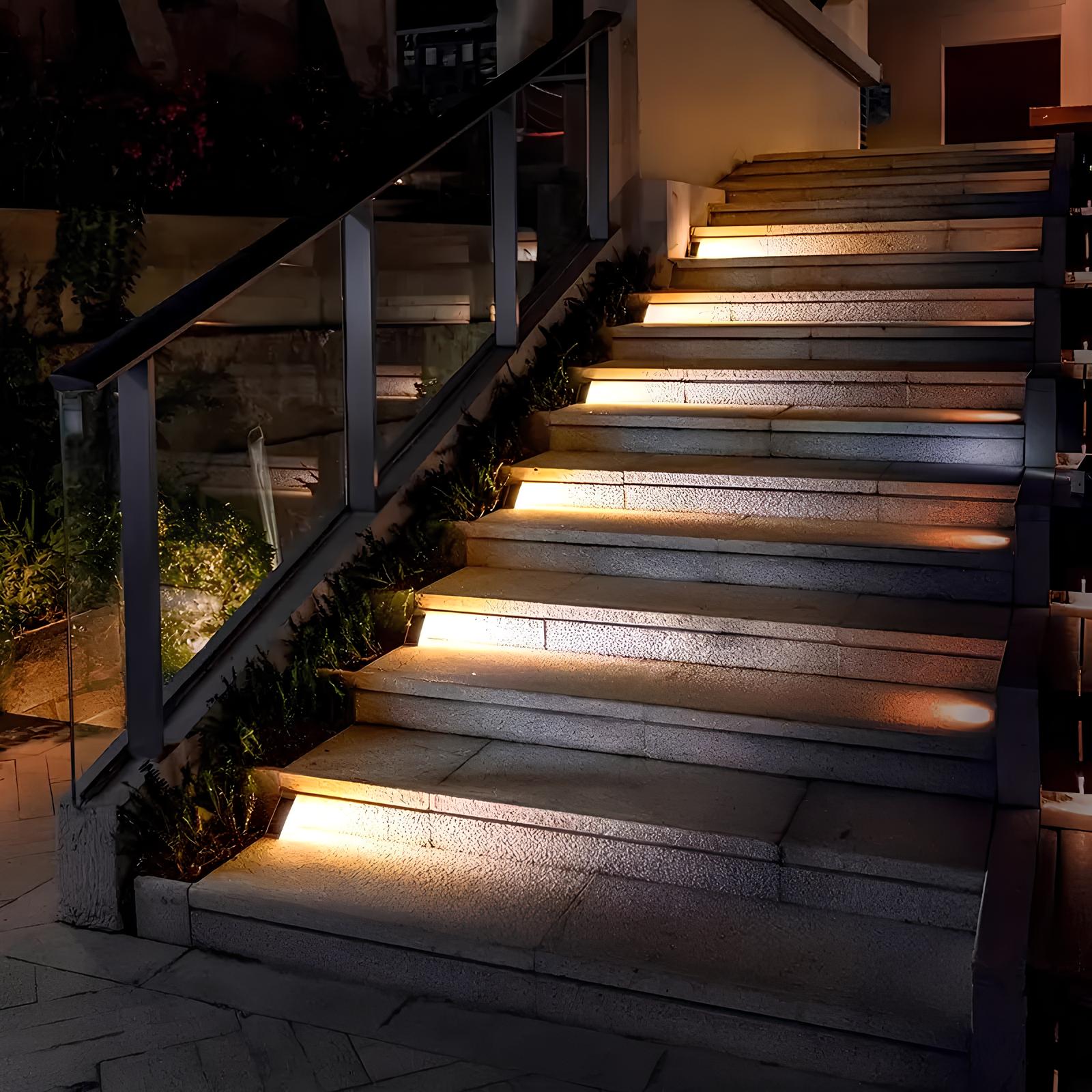 Lampy Solarne Schodowe Zewnętrzne na Ogrodzenie i Taras | LED