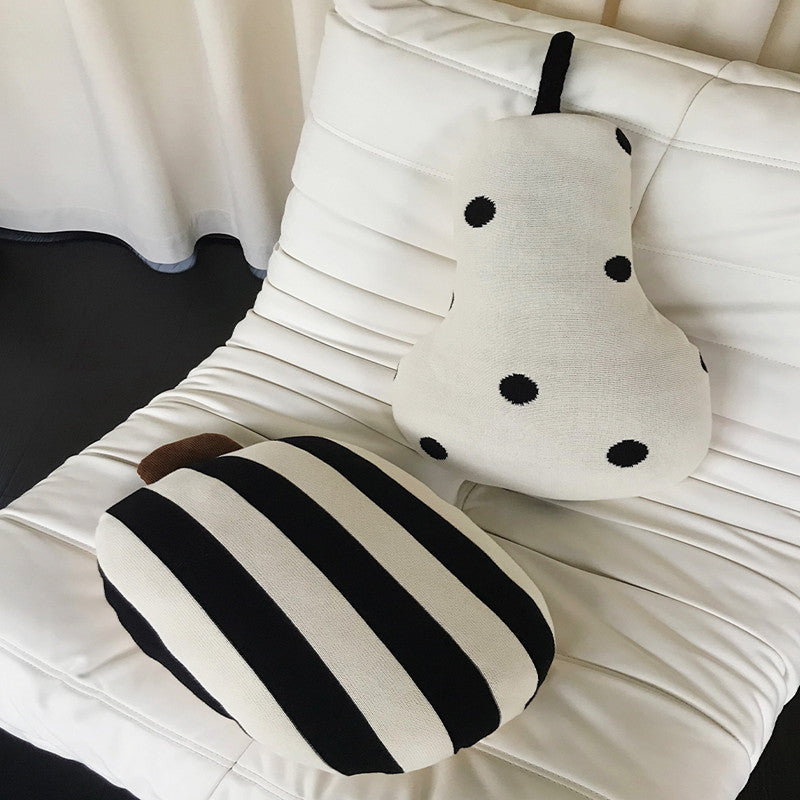 Poduszki Dekoracyjne na Sofę o Nieregularnym Kształcie | Grochy