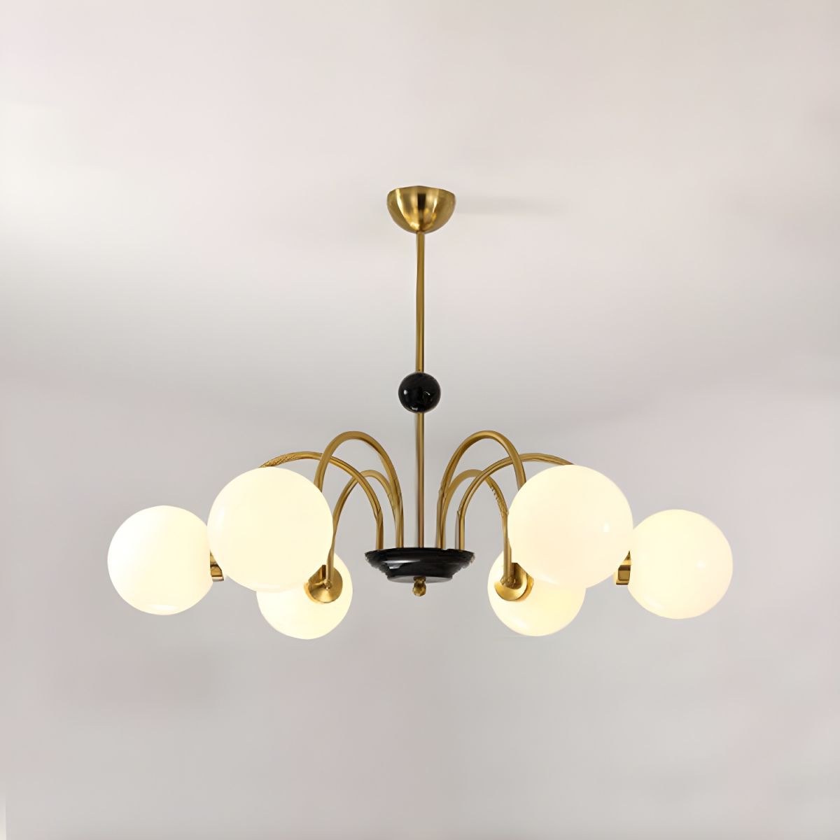 Żyrandol do Salonu Szklany Wiszący z Kulami w Nowoczesnym Stylu | Elegancki