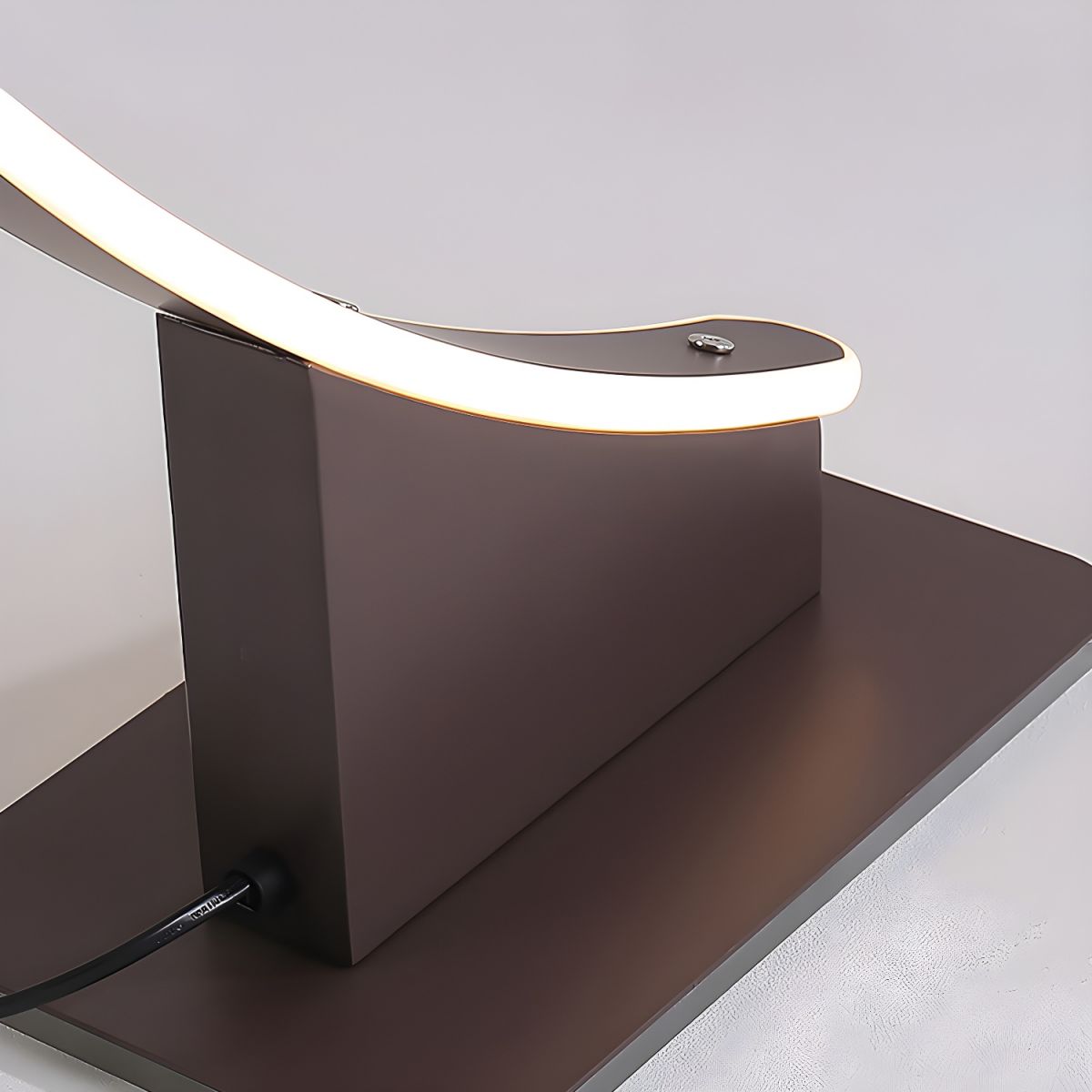 Lampa Stojąca Do Salonu Z Łukowym Kształtem | LED