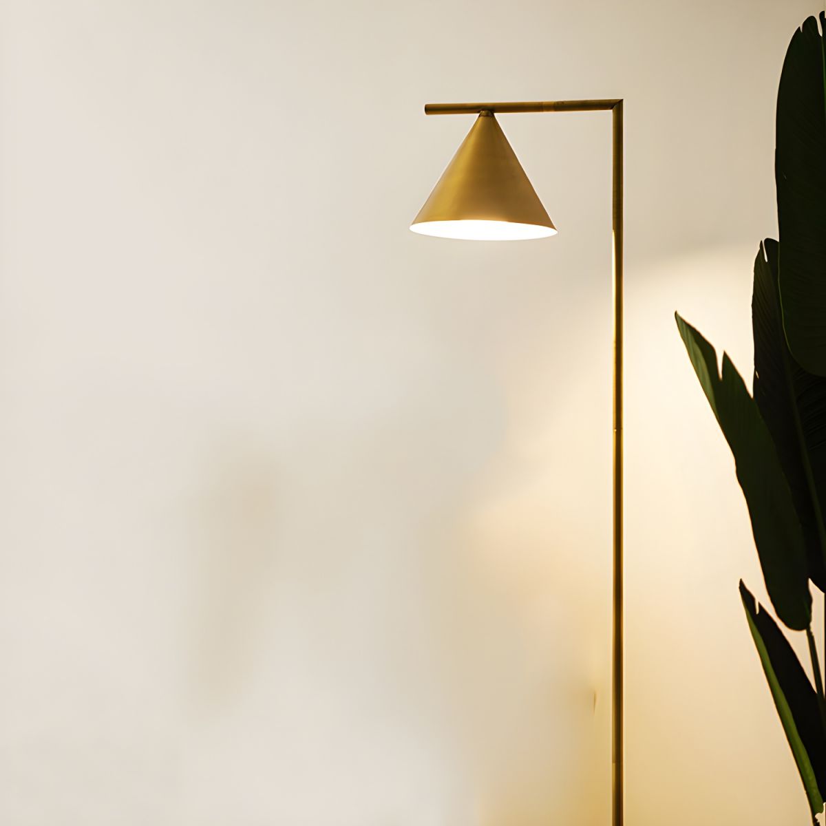 Lampa Stojąca Nowoczesna Do Salonu | Marmurowa Design Podstawa