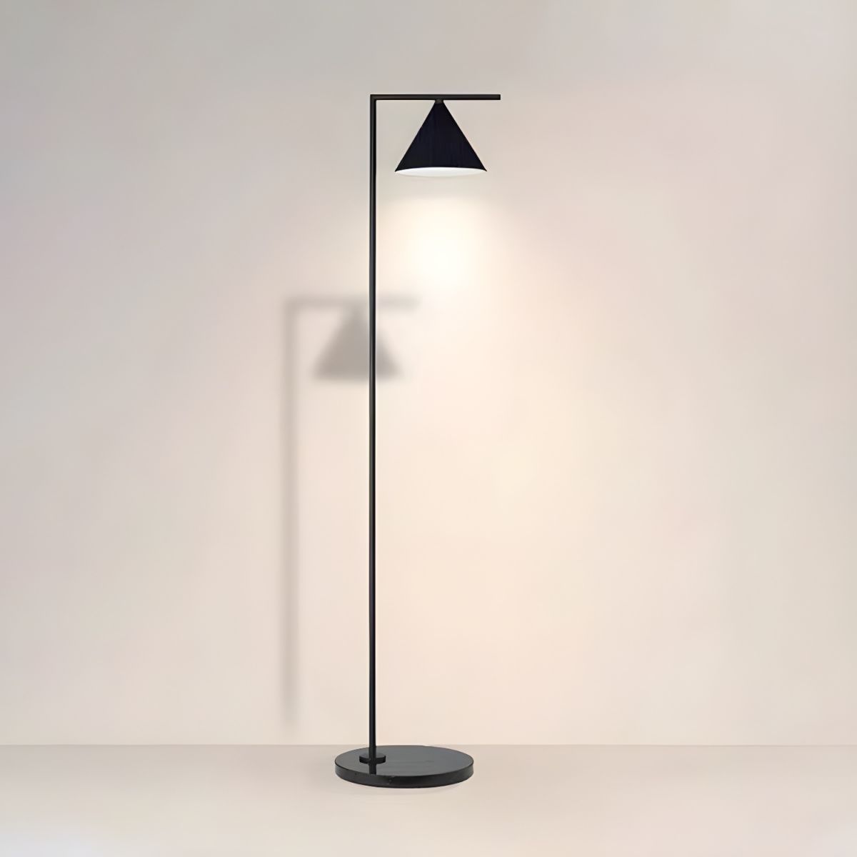 Lampa Stojąca Nowoczesna Do Salonu | Marmurowa Design Podstawa