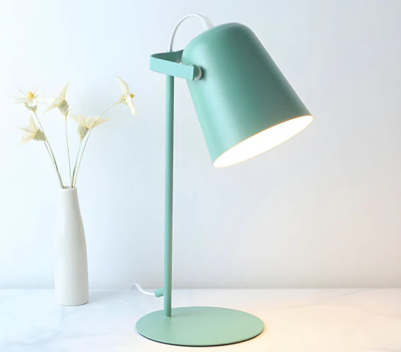 Lampka Na Biurko Z Kloszem Stożkowym Do Pracy I Nauki | Czytanie