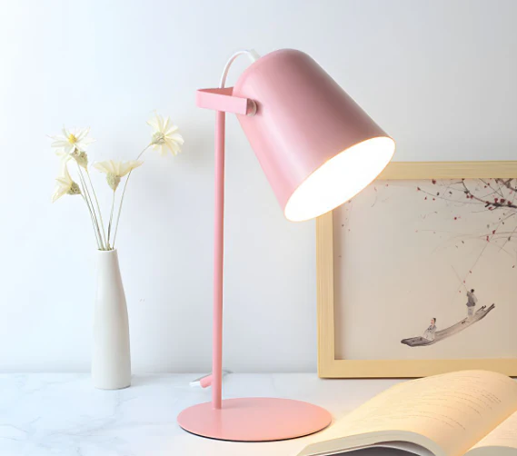 Lampka Na Biurko Z Kloszem Stożkowym Do Pracy I Nauki | Czytanie