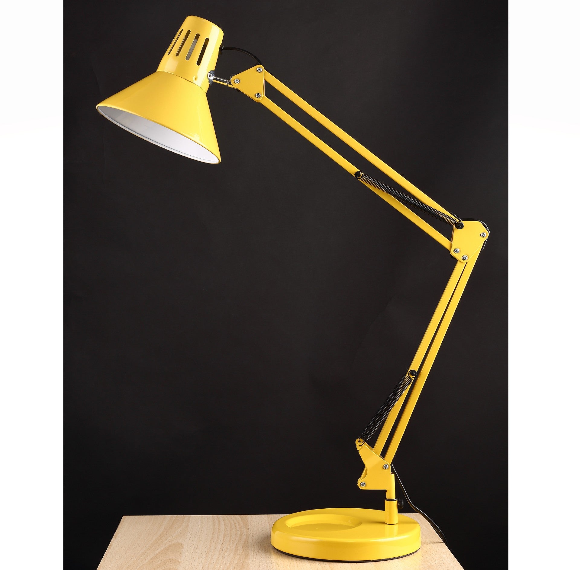 Lampka Na Biurko Z Ruchomym Ramieniem Do Pracy I Nauki | Czytanie