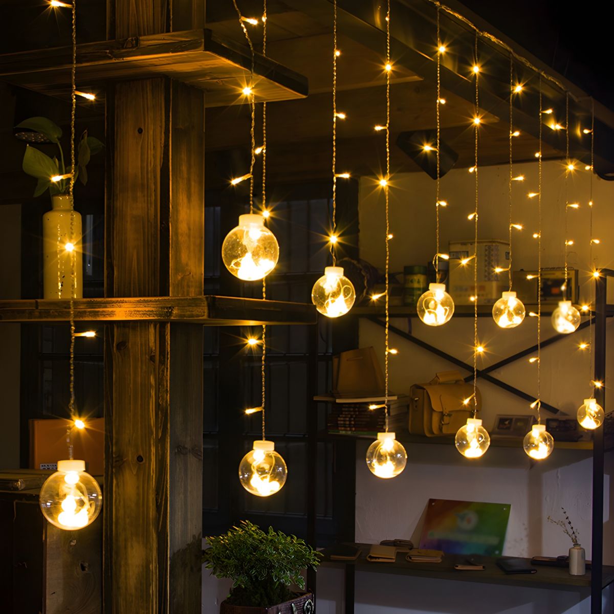 Lampki Choinkowe LED Zwisające Z Motywem Świątecznym | Dekoracyjne