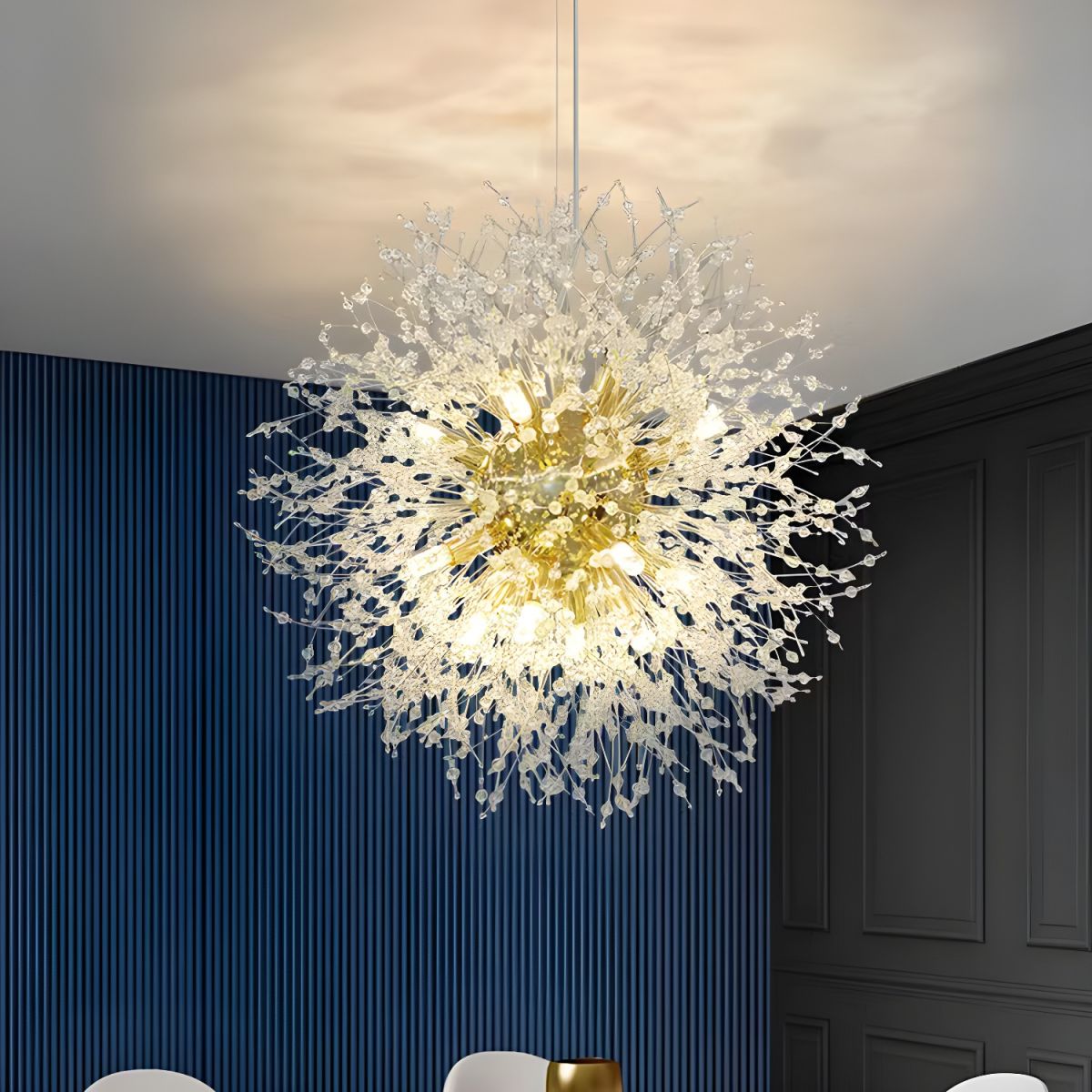 Żyrandol do Salonu Wiszący z Kryształami Kula | Nowoczesny