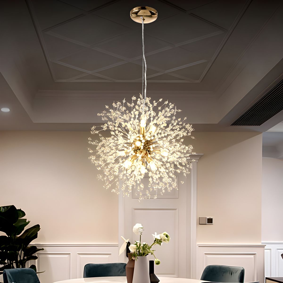 Żyrandol do Salonu Wiszący z Kryształami Kula | Nowoczesny